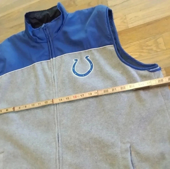 Indianapolis Colts NFL Men's Reversible Vest Size X-Large Pockets Blue Grey - Picture 2 of 5